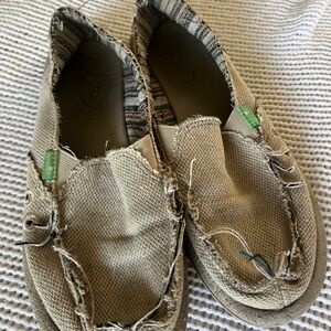 Sanuk Tan Moccasins Comfortable Slip-On Shoes